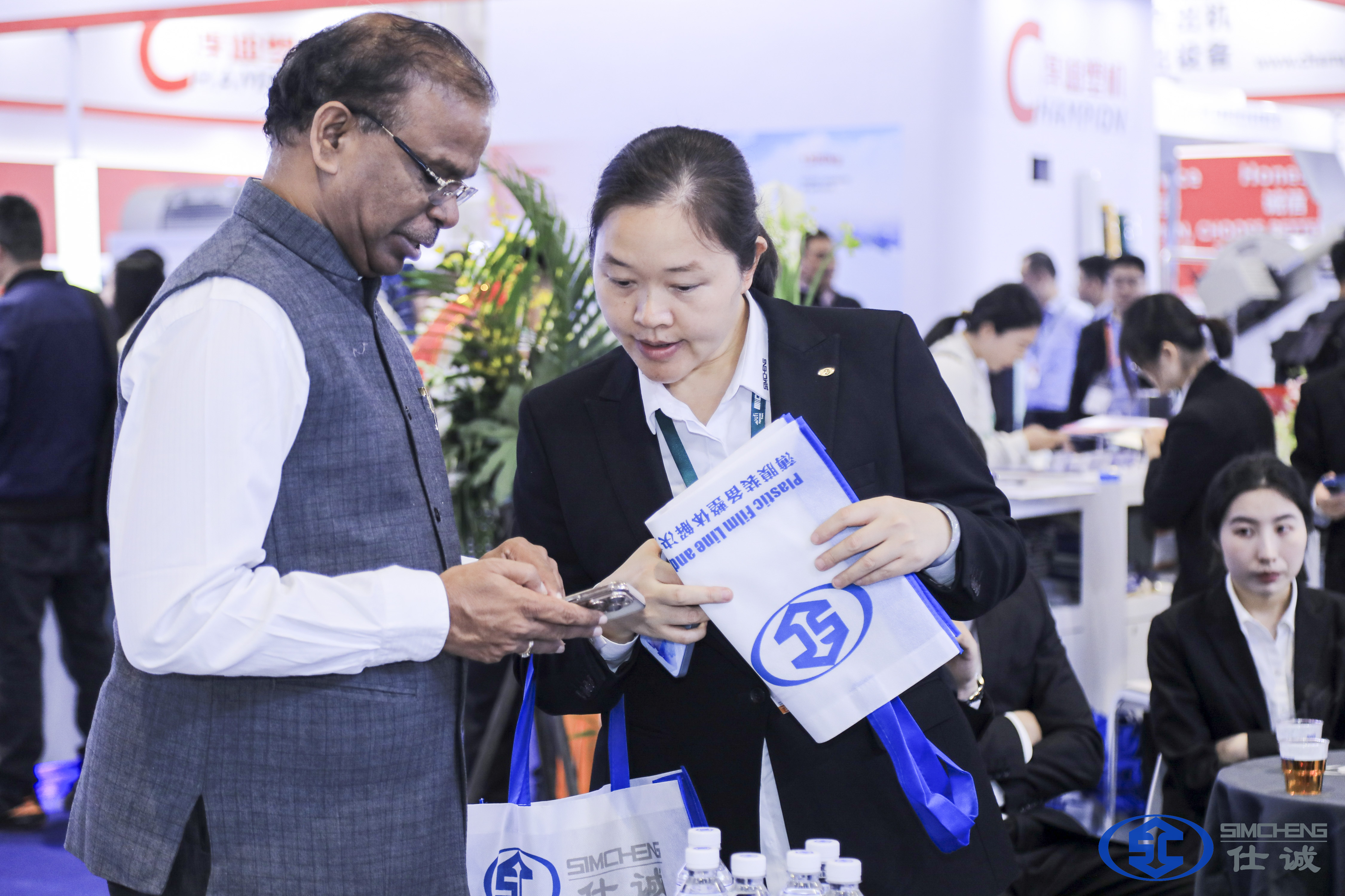 12089234.jpg 12089234.jpg